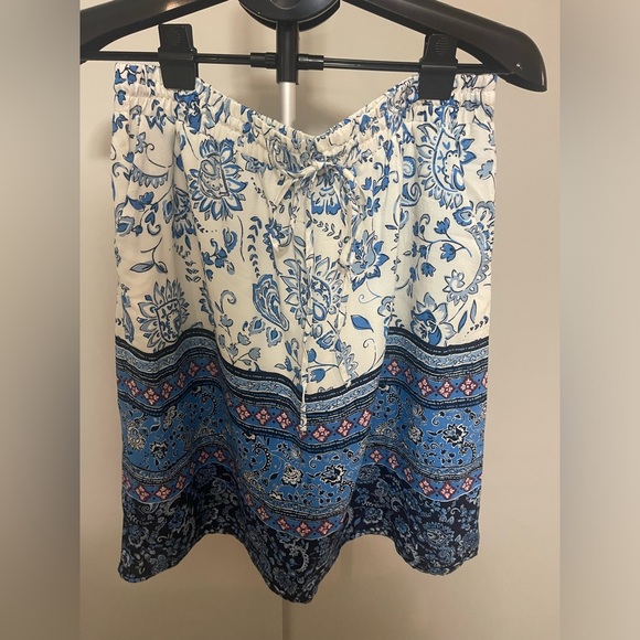 LOFT Dresses & Skirts - LOFT Blue and White Floral Skirt